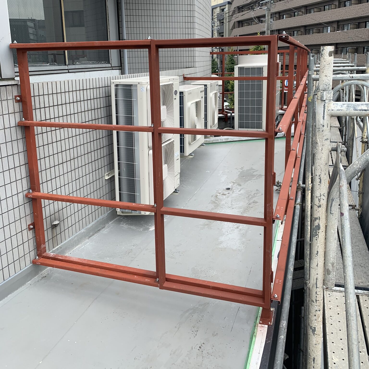 屋上目隠し